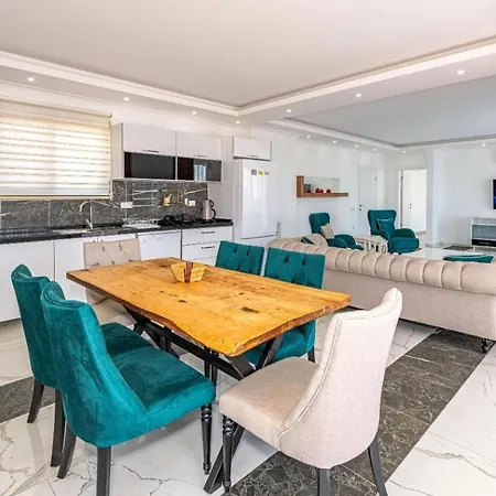 Güneş - 3 Bedroom Holiday Villa with jaccuzi in Kalkan