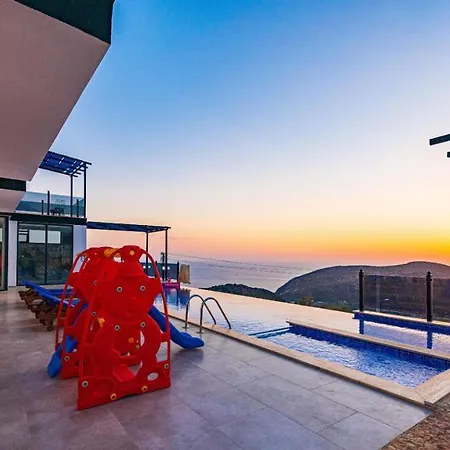 Villa Güneş - 3 Bedroom Holiday Villa with jaccuzi in Kalkan Kalkan