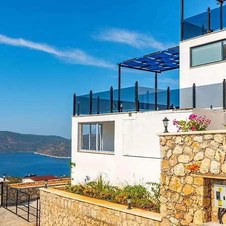 Güneş - 3 Bedroom Holiday Villa with jaccuzi in Kalkan