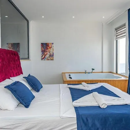 Guenes - 3 Bedroom Holiday Villa With Jaccuzi In Kalkan * Kalkan