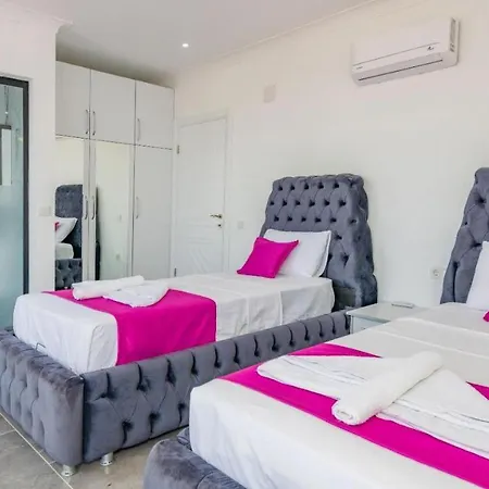 Guenes - 3 Bedroom Holiday Villa With Jaccuzi In Kalkan