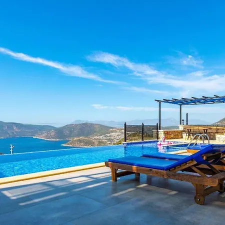Guenes - 3 Bedroom Holiday Villa With Jaccuzi In Kalkan *